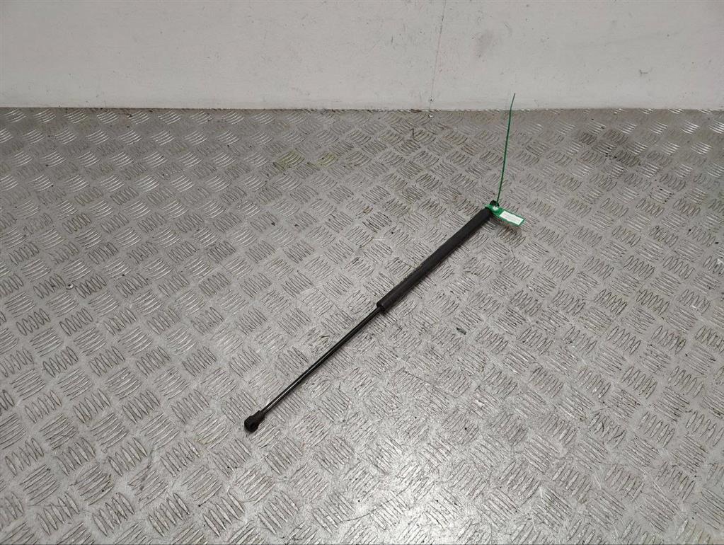 Амортизатор капота