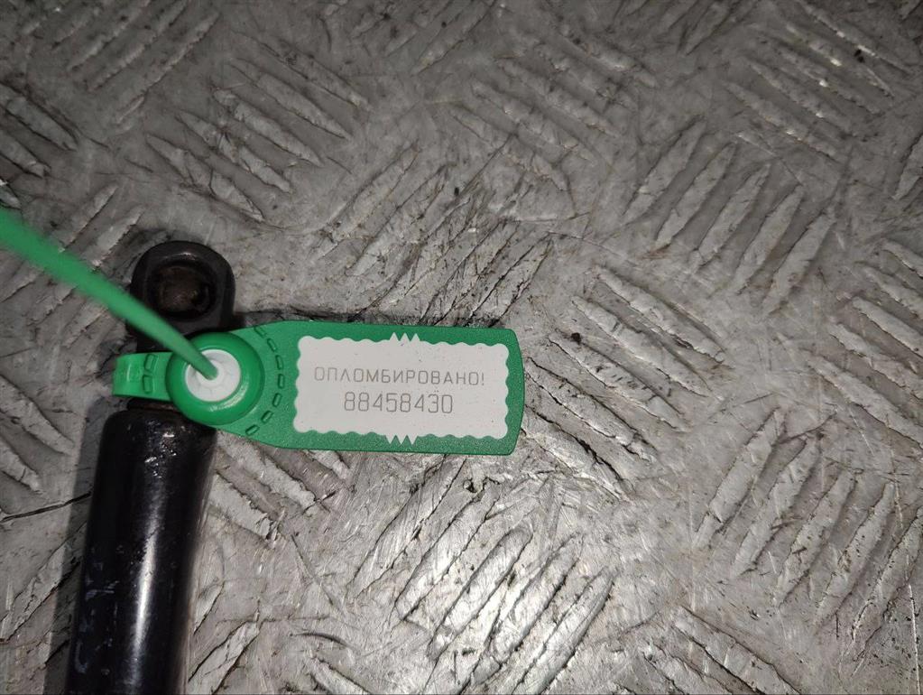 Амортизатор крышки багажника (3-5 двери)