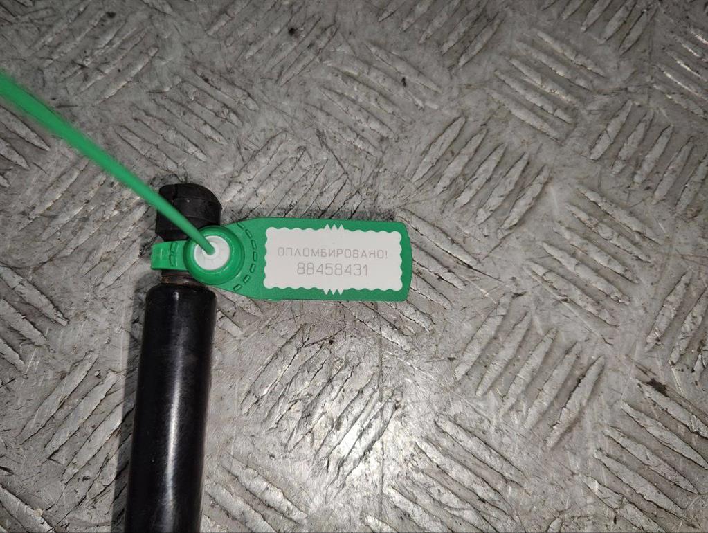 Амортизатор крышки багажника (3-5 двери)