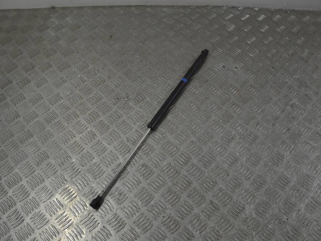 Амортизатор крышки багажника (3-5 двери)