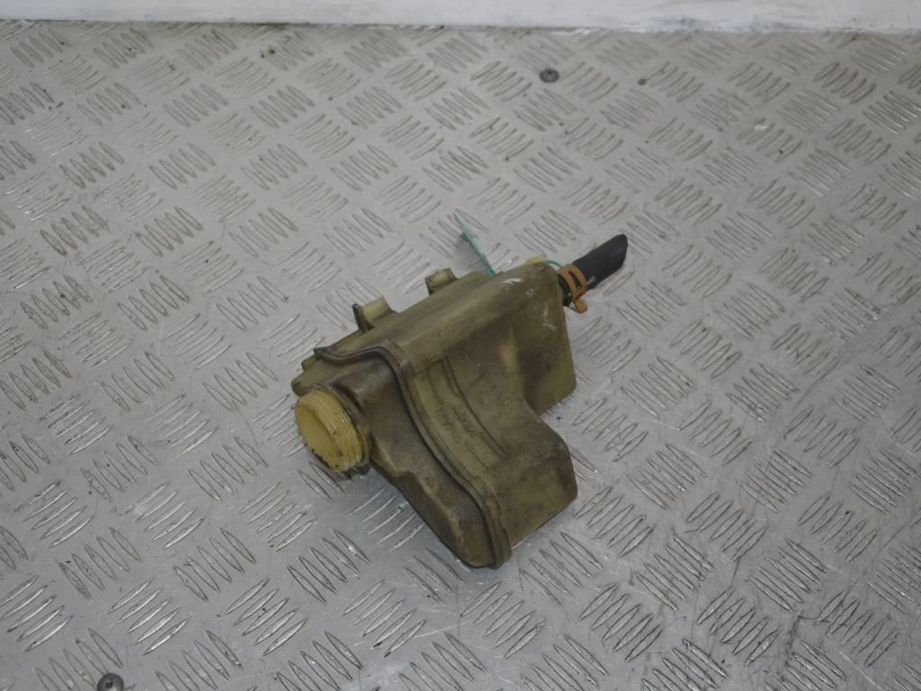 Бачок гидроусилителя