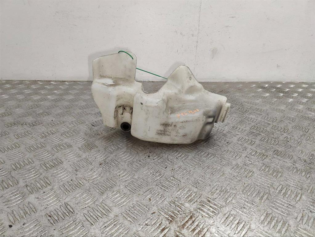 Бачок омывателя