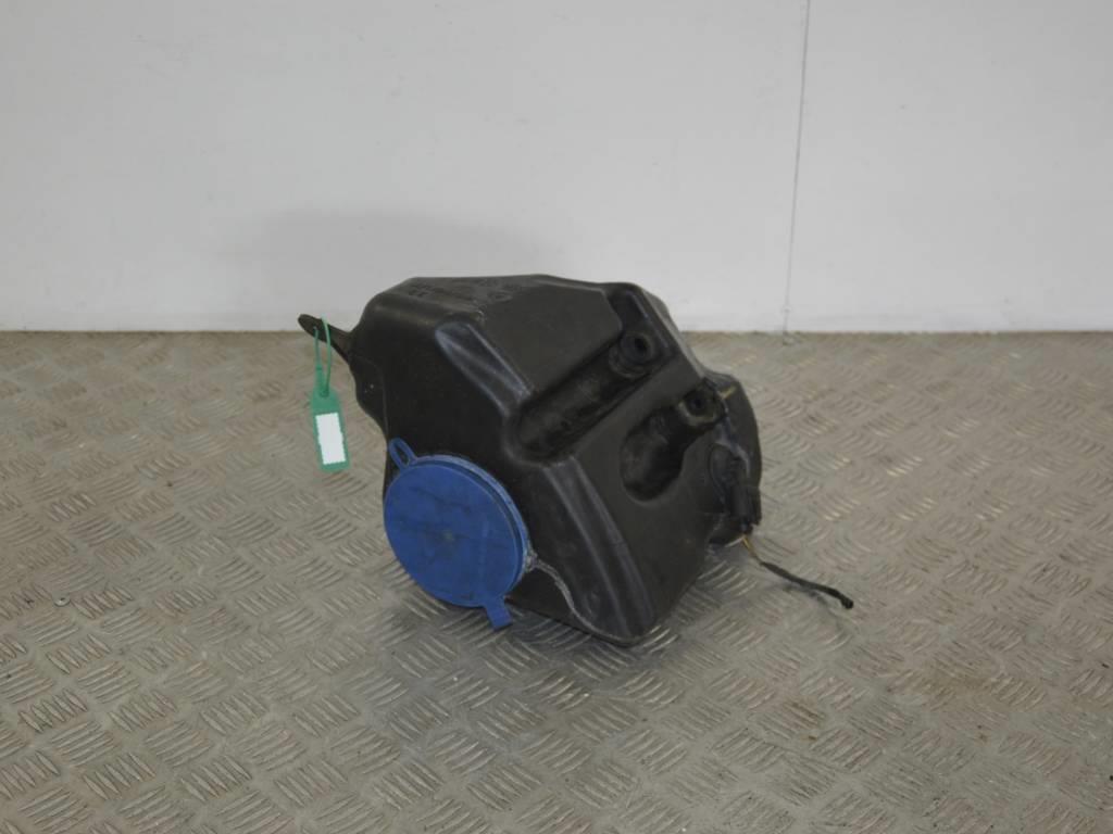 Бачок омывателя