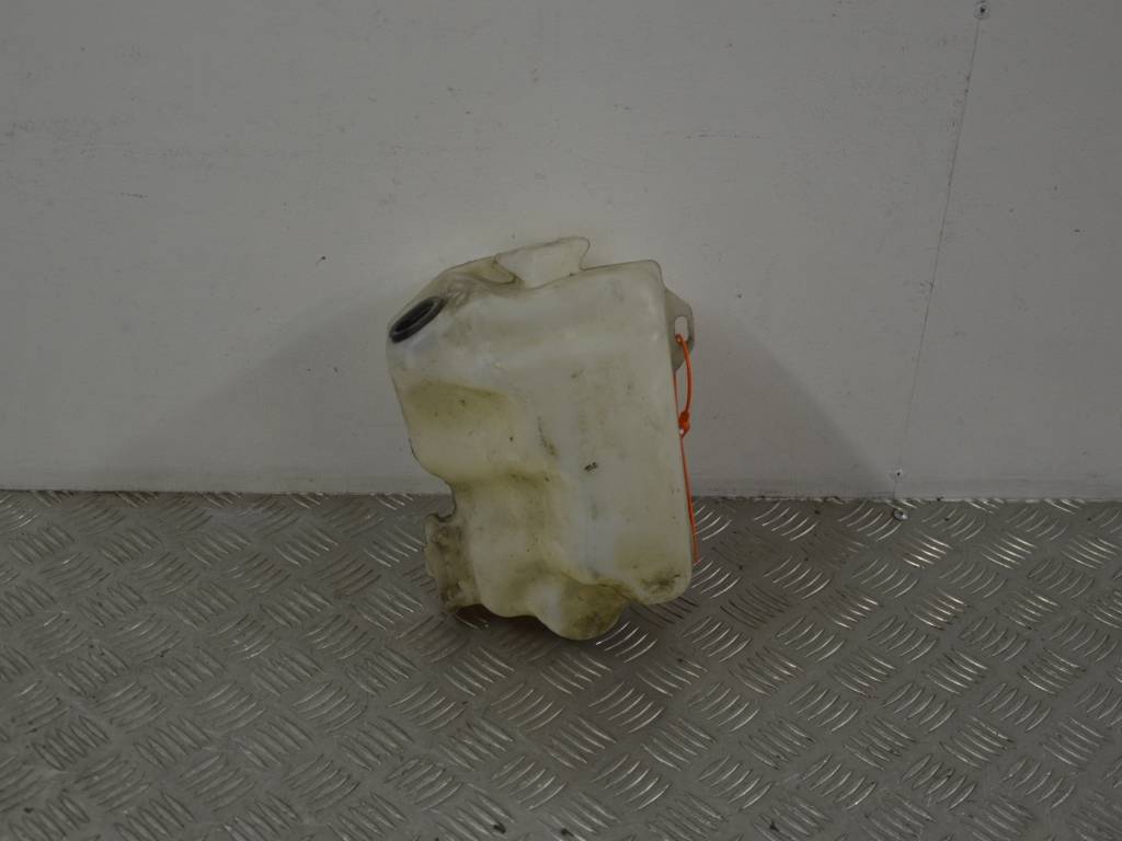 Бачок омывателя