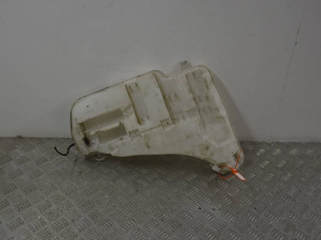 Бачок омывателя