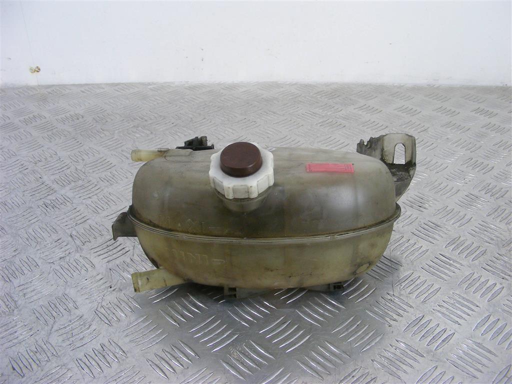 Бачок расширительный Renault Master 2 (1998-2010) 82005950