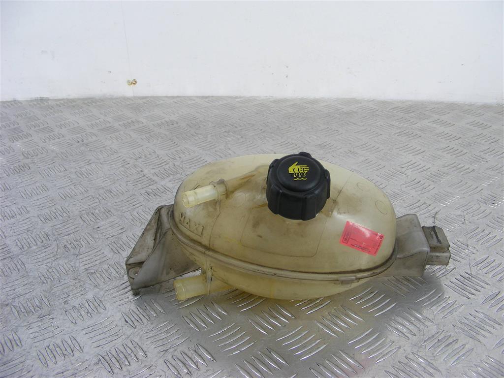 Бачок расширительный