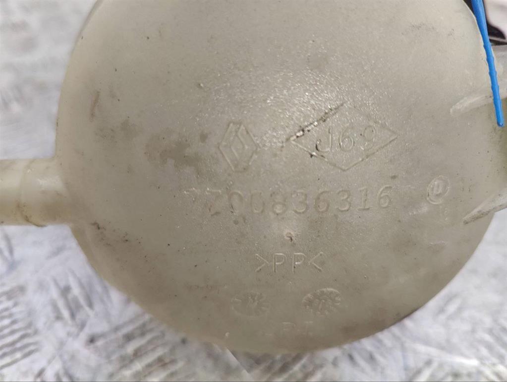 Бачок расширительный