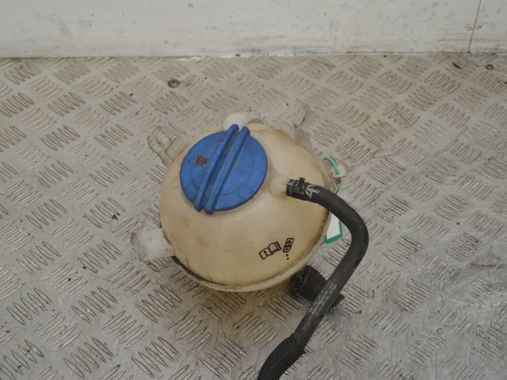 Бачок расширительный