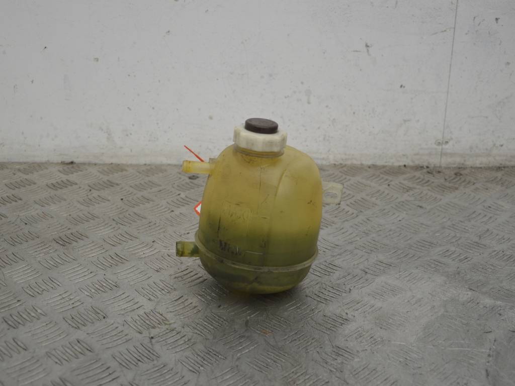 Бачок расширительный