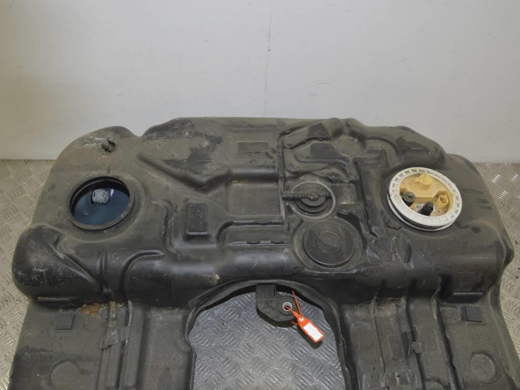 Бак топливный