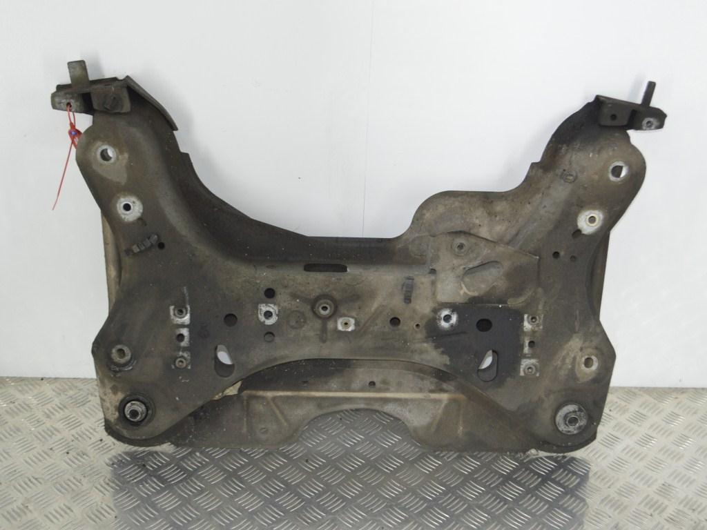 Балка подвески передняя (подрамник)