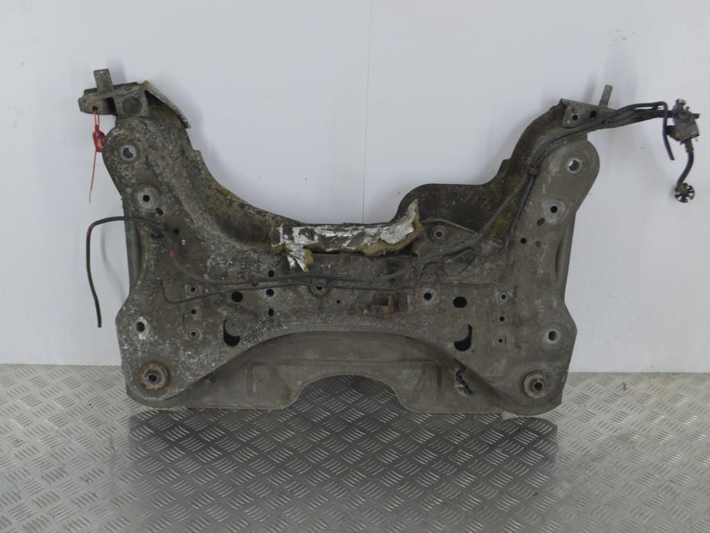 Балка подвески передняя (подрамник)