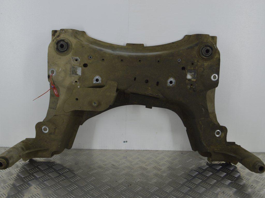 Балка подвески передняя (подрамник)