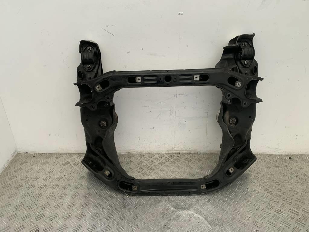 Балка подвески передняя (подрамник)