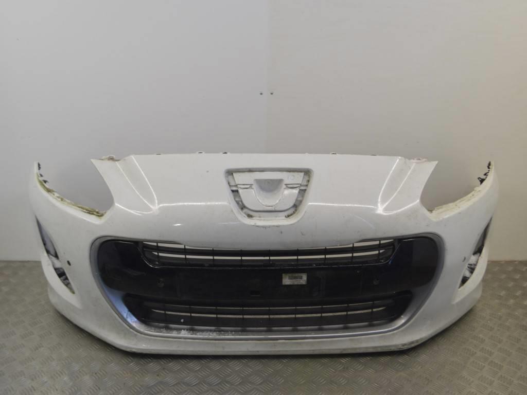Бампер передний Peugeot 308 (2007-2018)