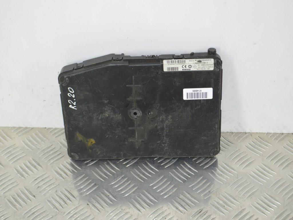 Блок комфорта Renault Megane 2 (2002-2008) 8200309691
