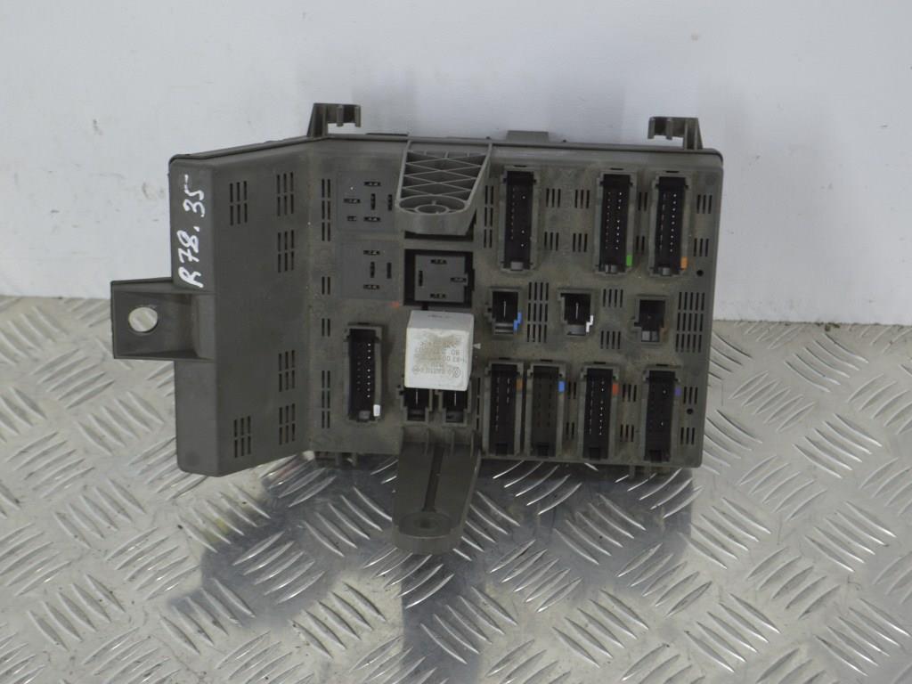 Блок предохранителей