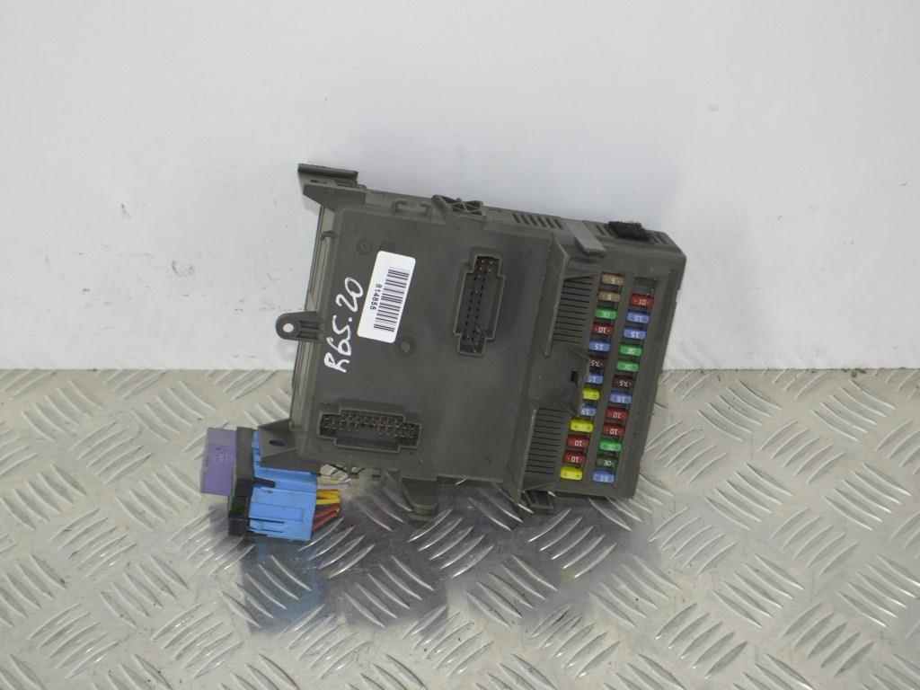Блок предохранителей Renault Laguna 2 (2001-2007) 8200004201E, 8200283811