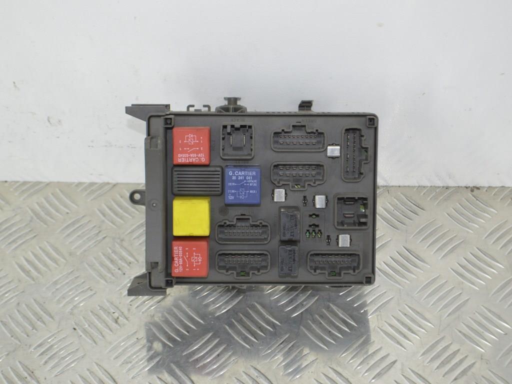 Блок предохранителей Renault Laguna 2 (2001-2007) 8200148810A, 8200004201E
