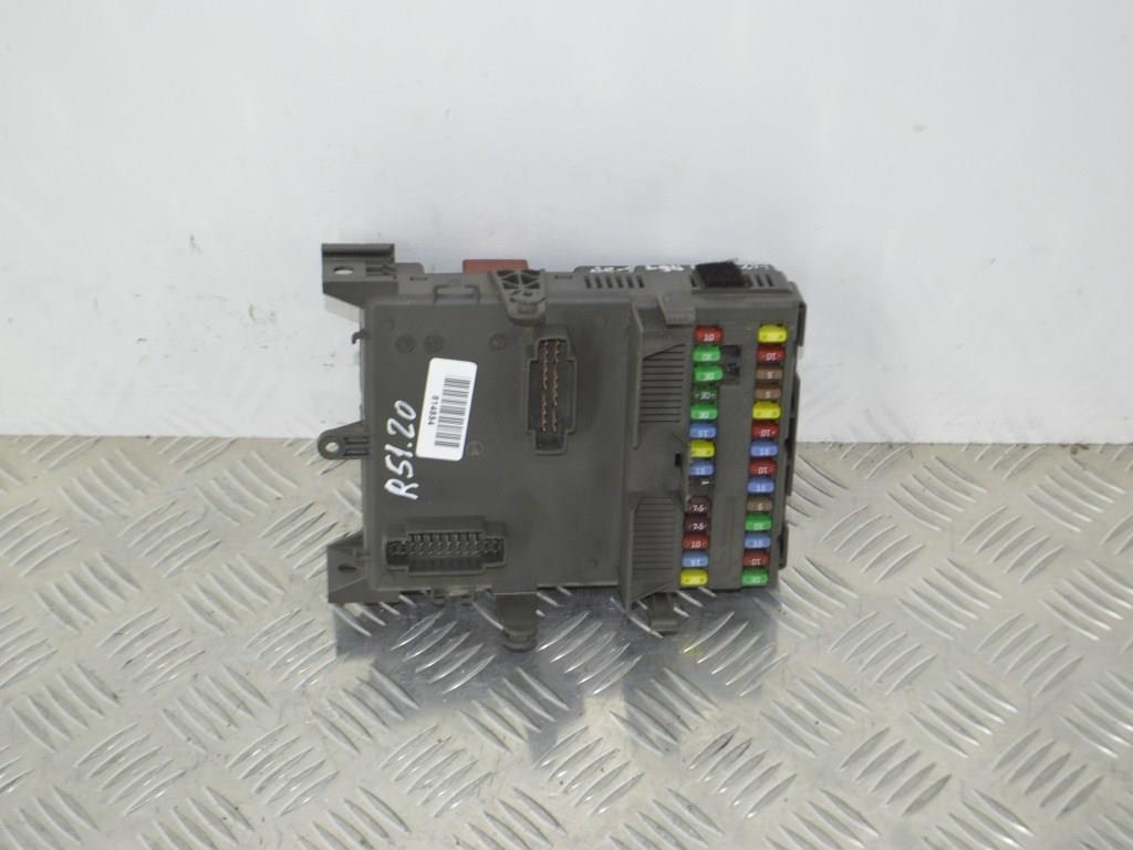 Блок предохранителей