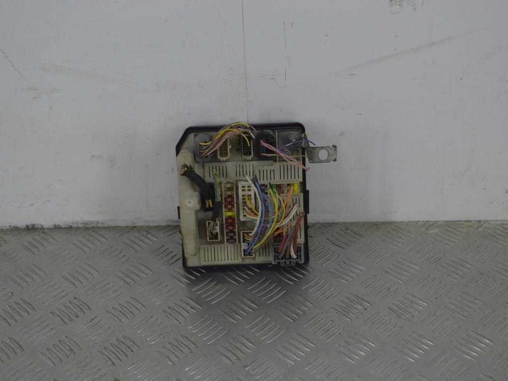 Блок предохранителей Renault Scenic 2 (2003-2009) 8200481867