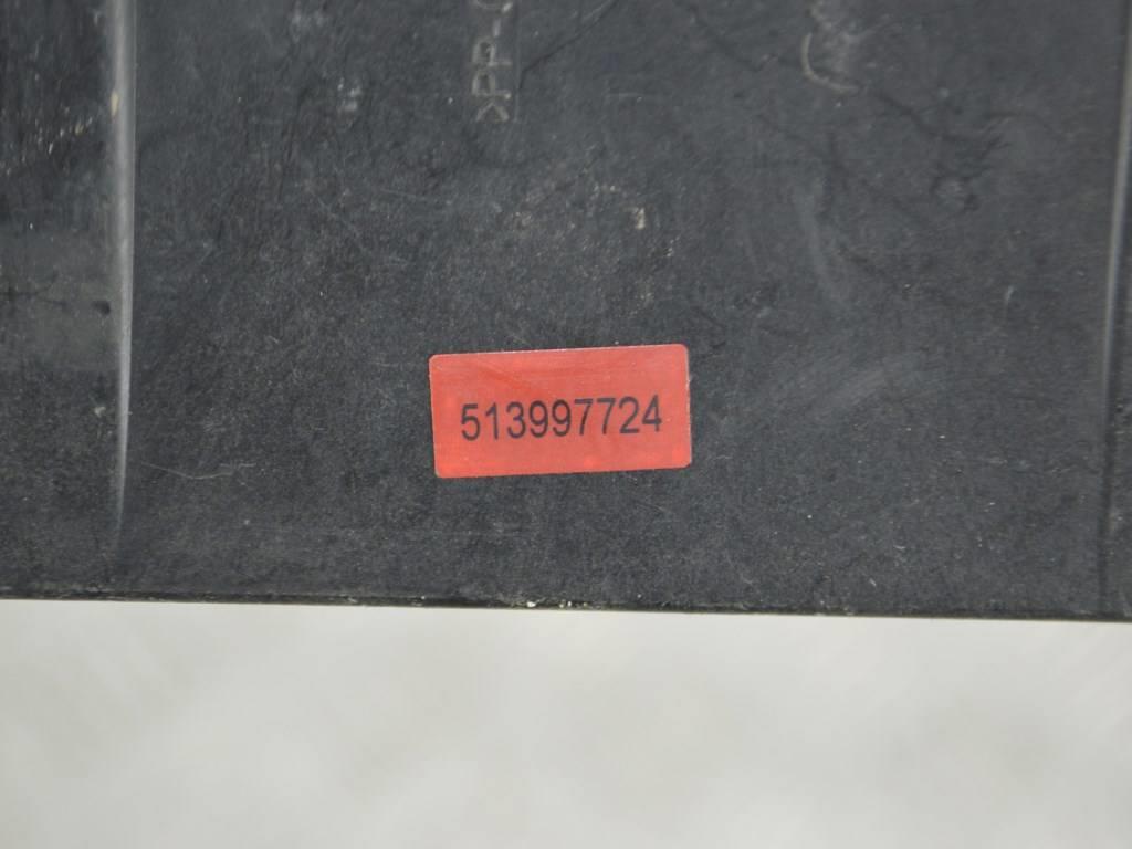 Блок предохранителей Renault Scenic 2 (2003-2009) 8200481867