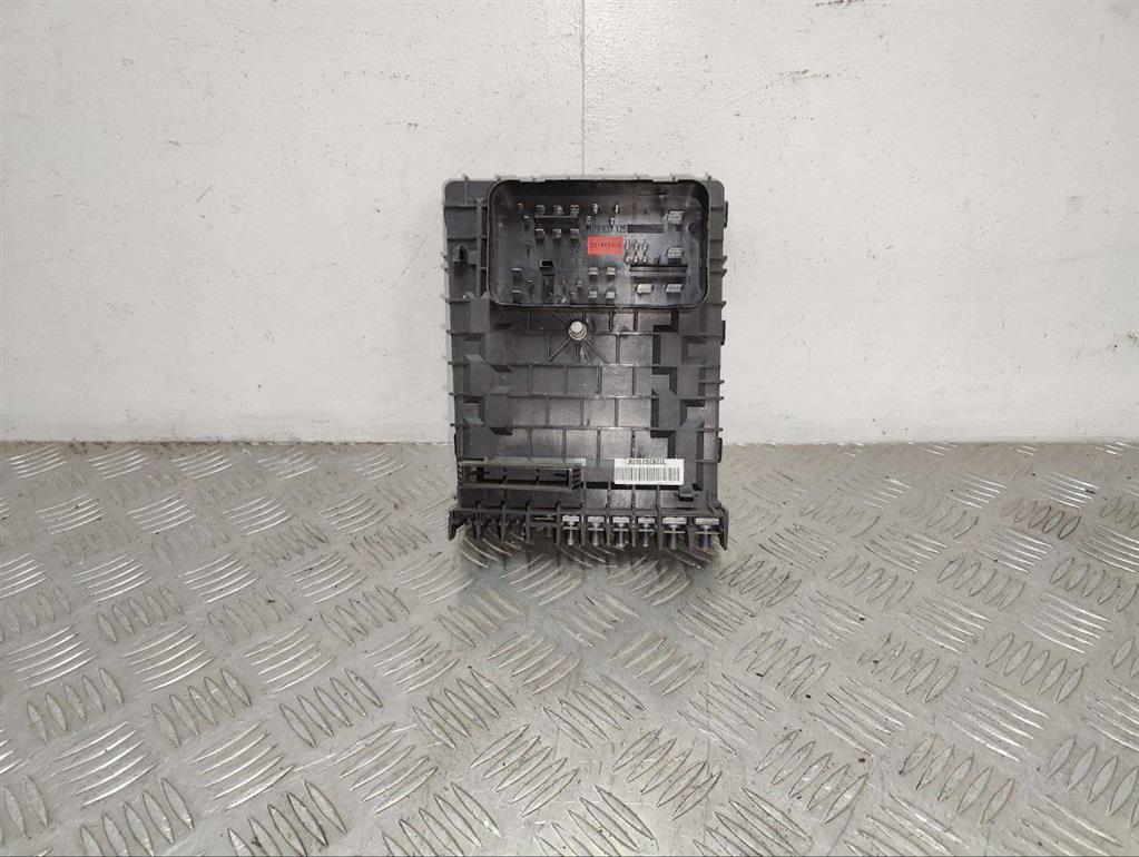 Блок предохранителей