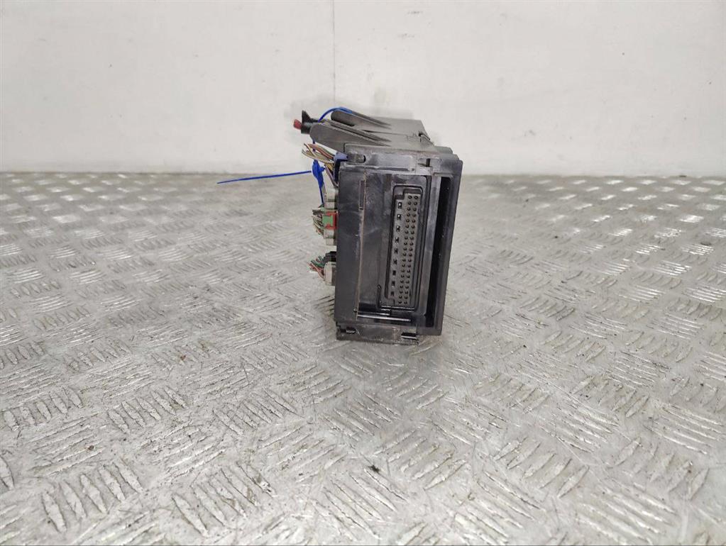 Блок предохранителей