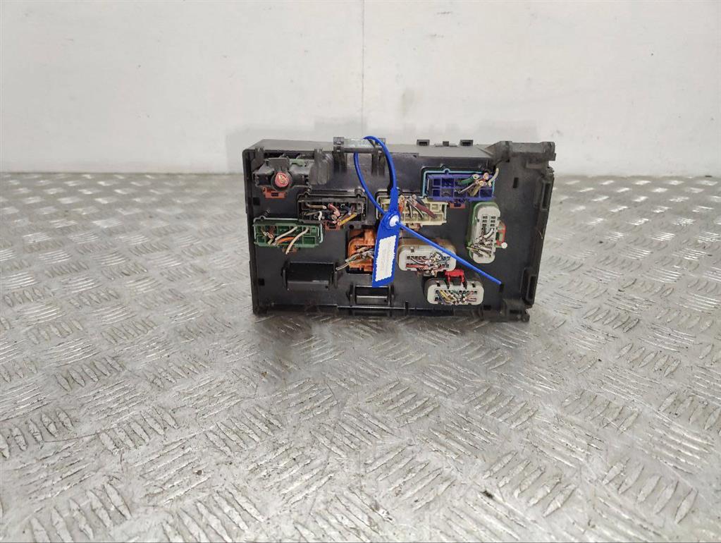 Блок предохранителей