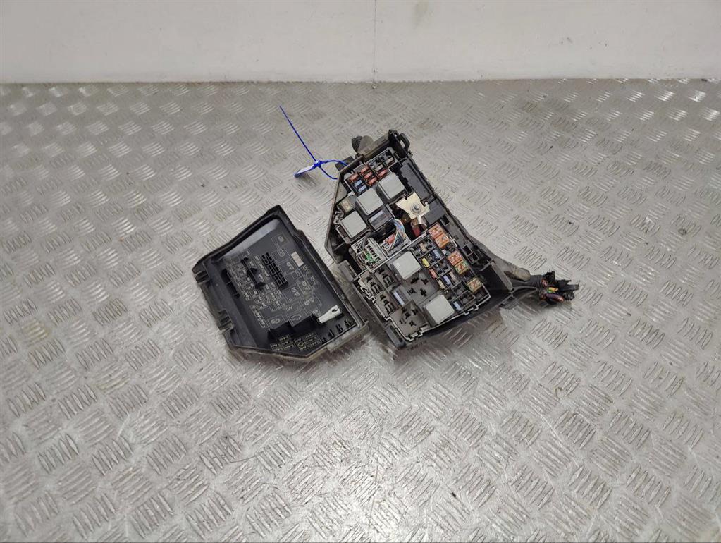 Блок предохранителей