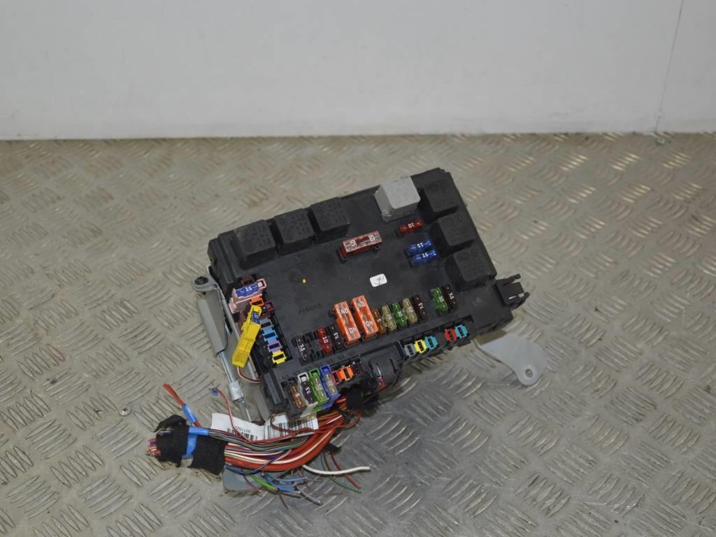 Блок предохранителей