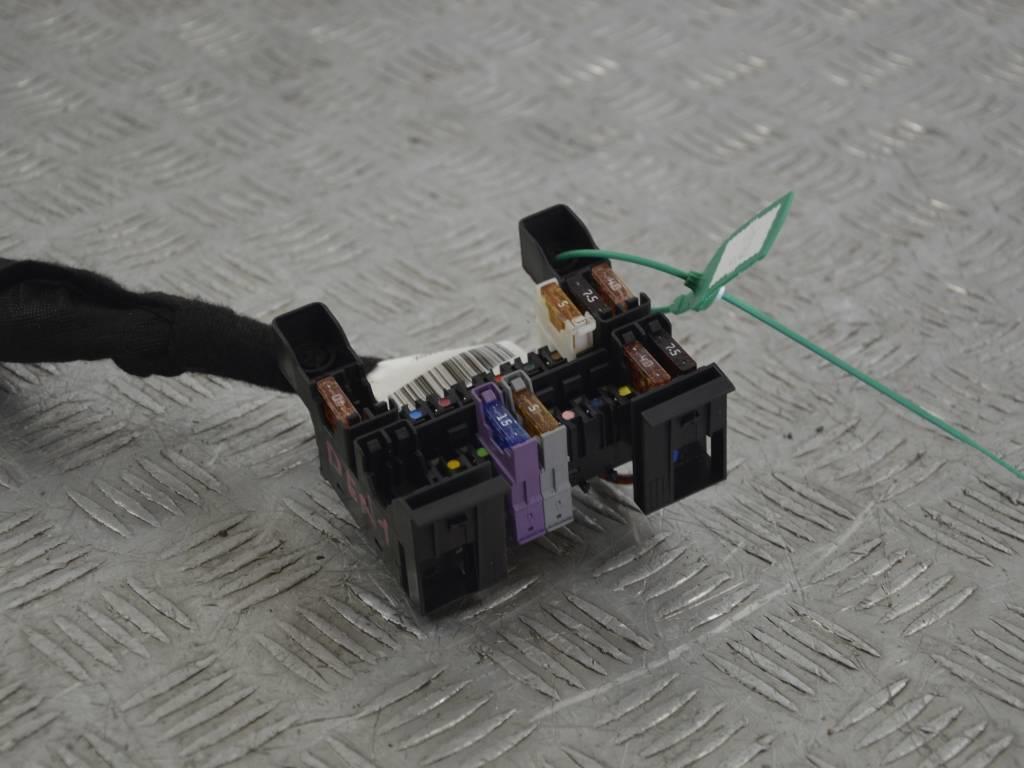 Блок предохранителей