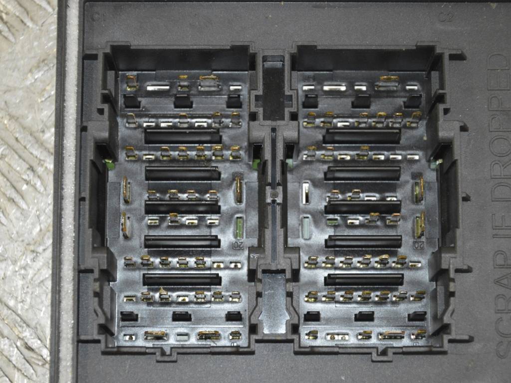 Блок предохранителей