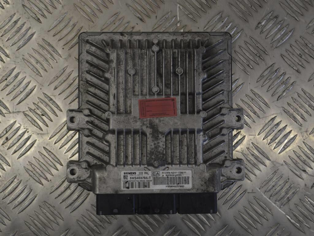 Блок управления двигателем