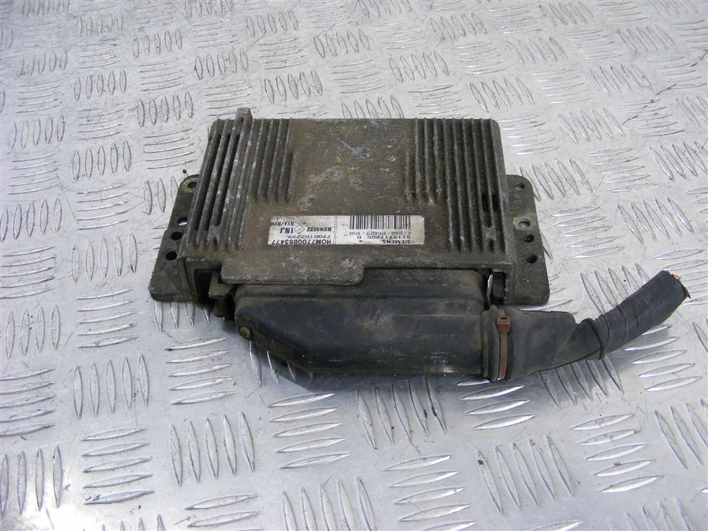 Блок управления двигателем Renault Laguna 1 (1993-2001) 7700863477, 7700102299