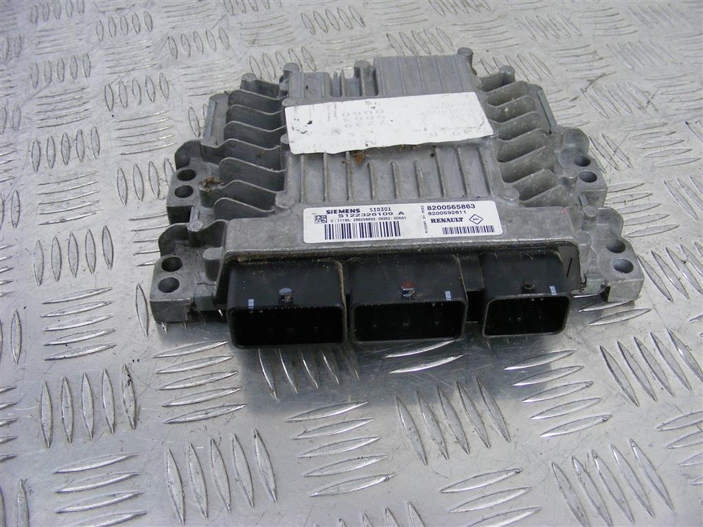 Блок управления двигателем