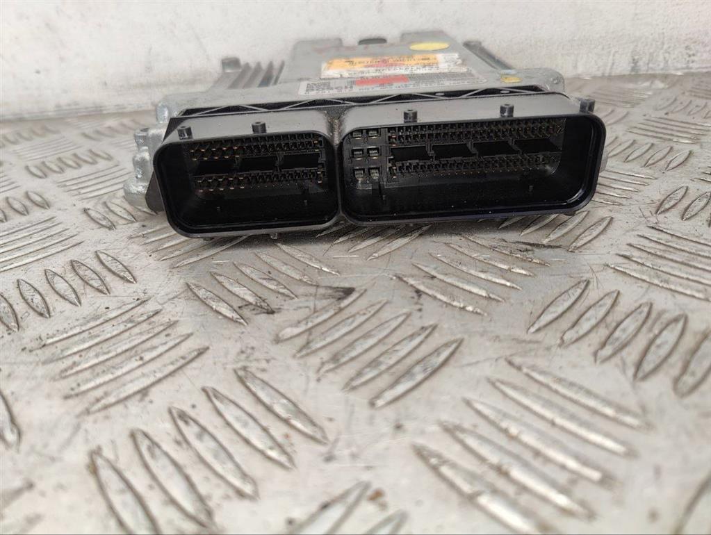 Блок управления двигателем