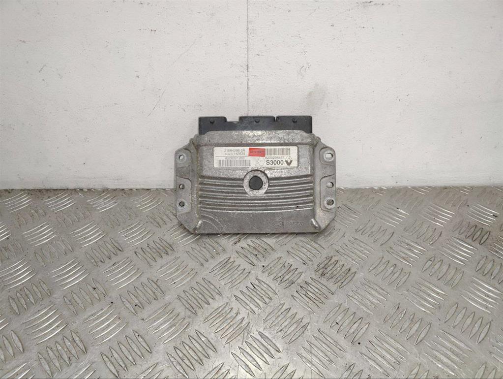 Блок управления двигателем