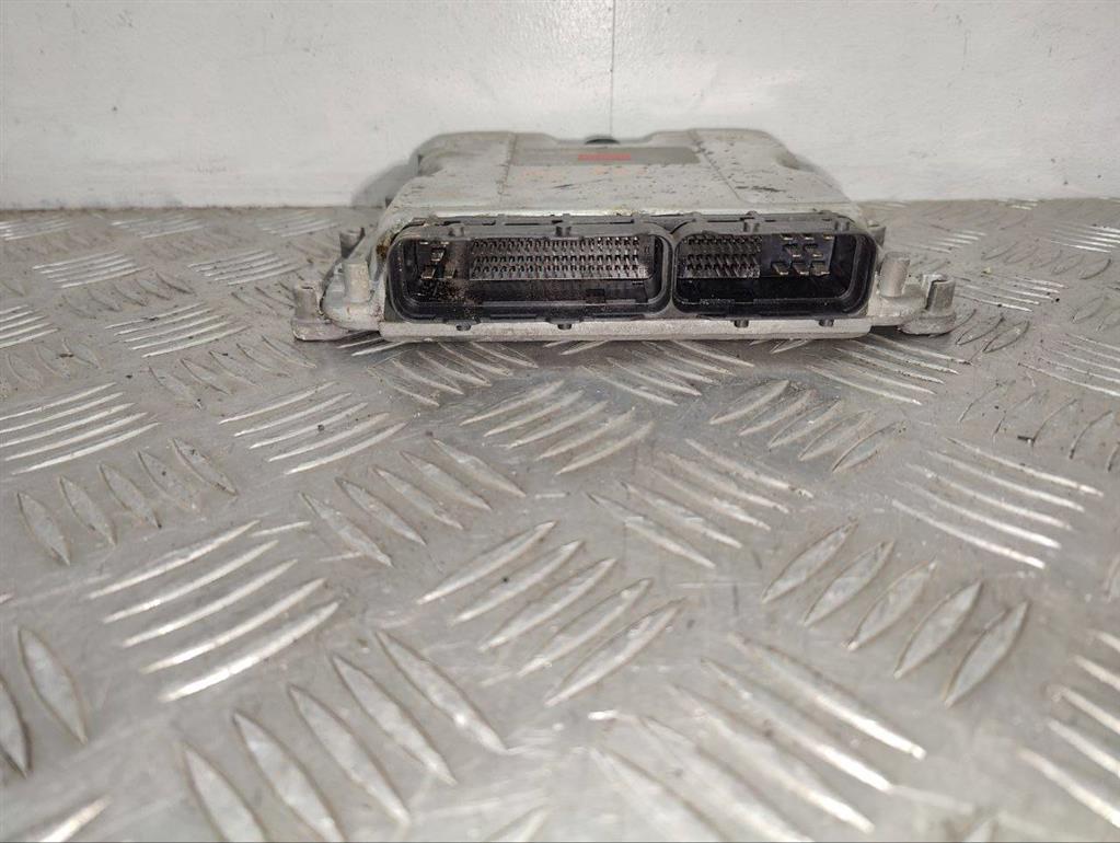 Блок управления двигателем