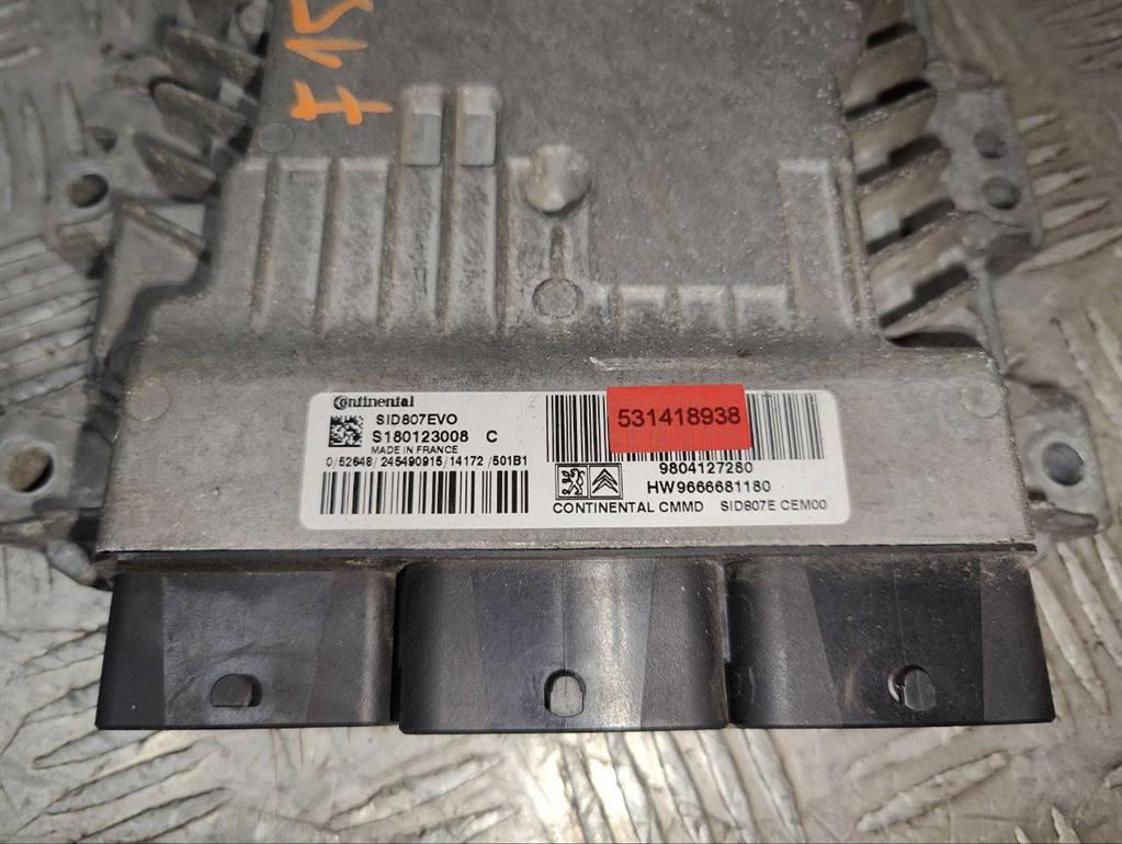 Блок управления двигателем