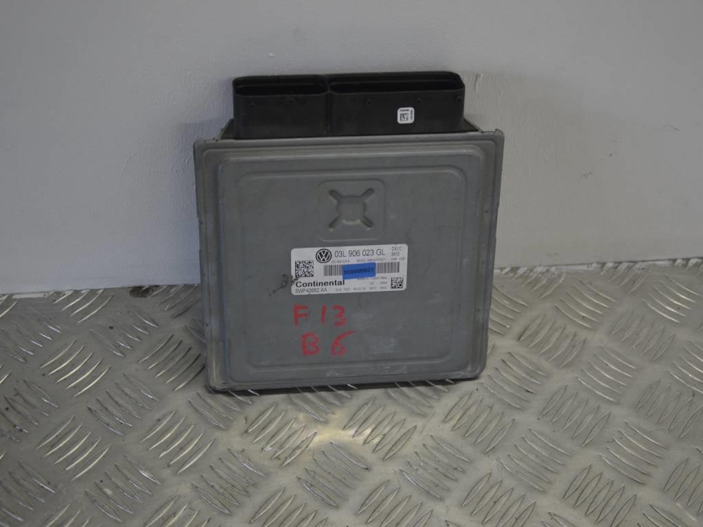 Блок управления двигателем