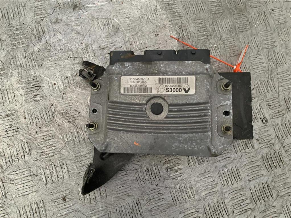 Блок управления двигателем