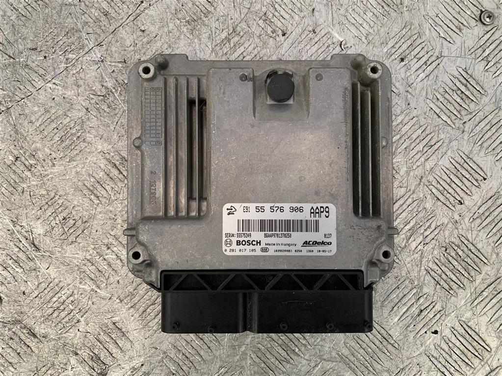 Блок управления двигателем