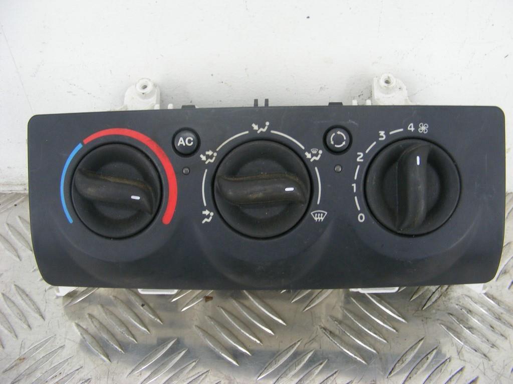 Блок управления печки/климат-контроля Renault Clio 2 (1998-2005) 69520015