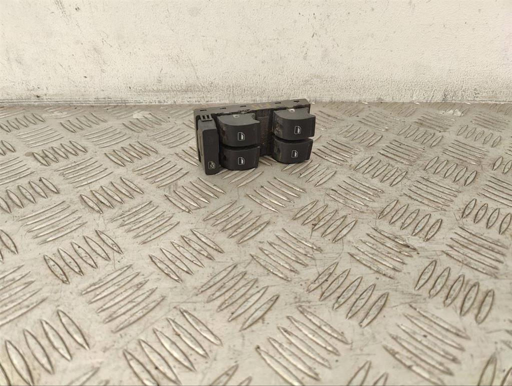 Блок управления стеклоподъемниками