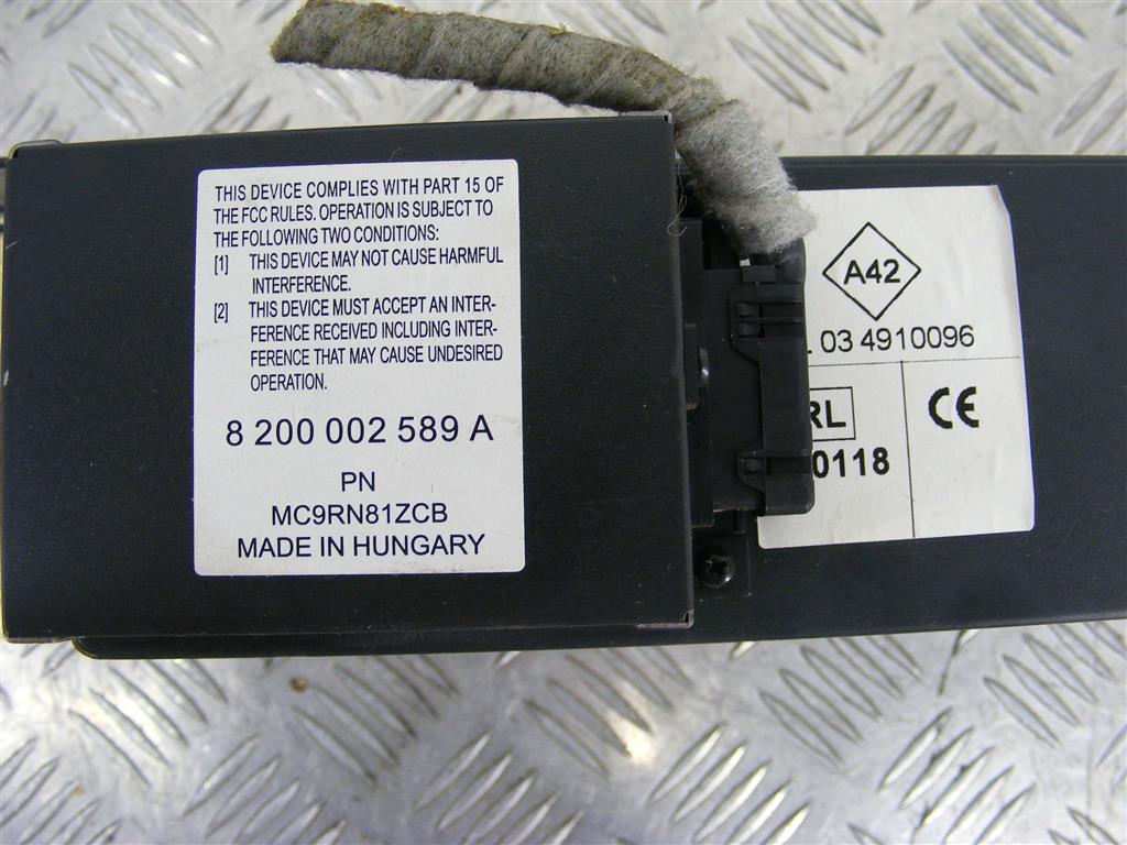 CD-чейнджер Renault Scenic 1 (1996-2003) 8200002589