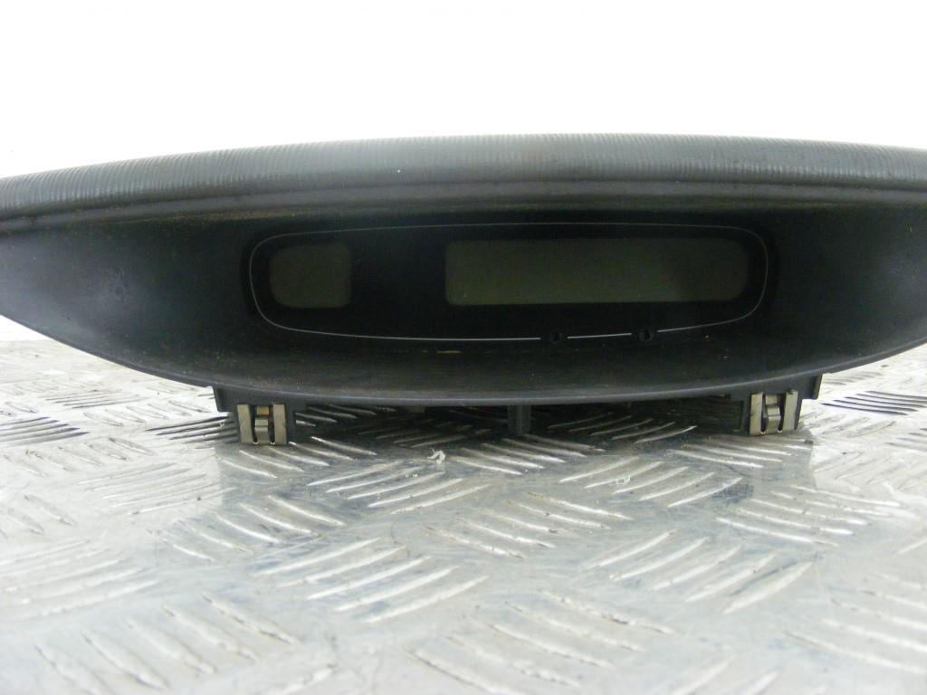Часы Renault Laguna 2 (2001-2007) 8200002604
