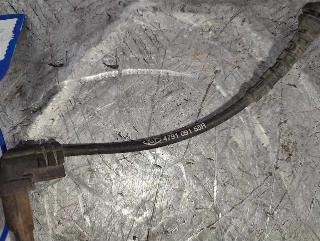 Датчик ABS передний