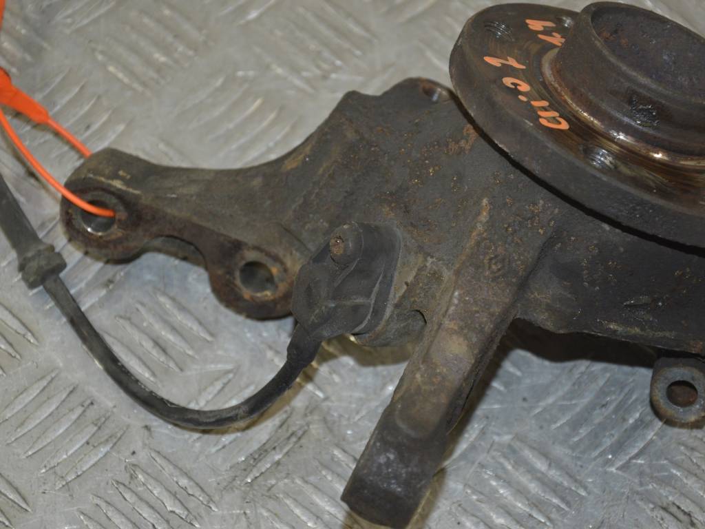 Датчик ABS передний